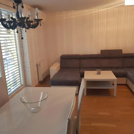 Homey Appartement *